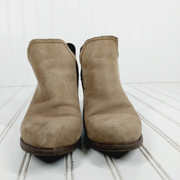 Steve Madden Adelphie Leather Almond Toe Cut Out Ankle  Booties  E979 - Picture 3 of 12